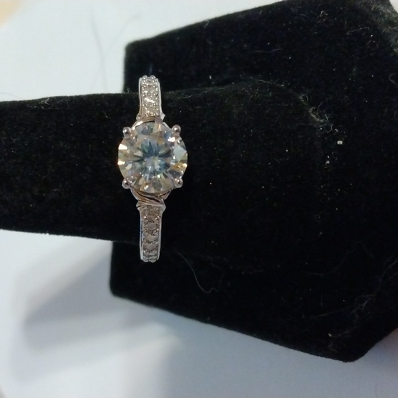 Stamped .925 Diamond Ring2.7 grams